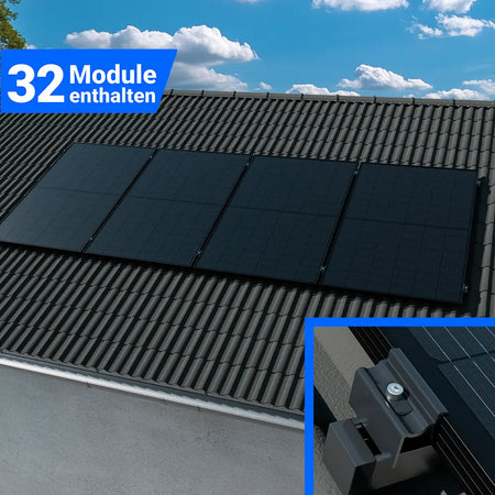 Photovoltaikanlage mit 32 Solarmodulen für Schrägdach, schwarze Module mit stabiler Dachhalterung für nachhaltige Stromerzeugung.